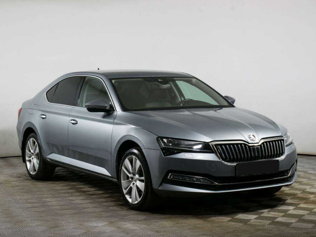 Skoda Superb 2019 года с пробегом. Фото: #2