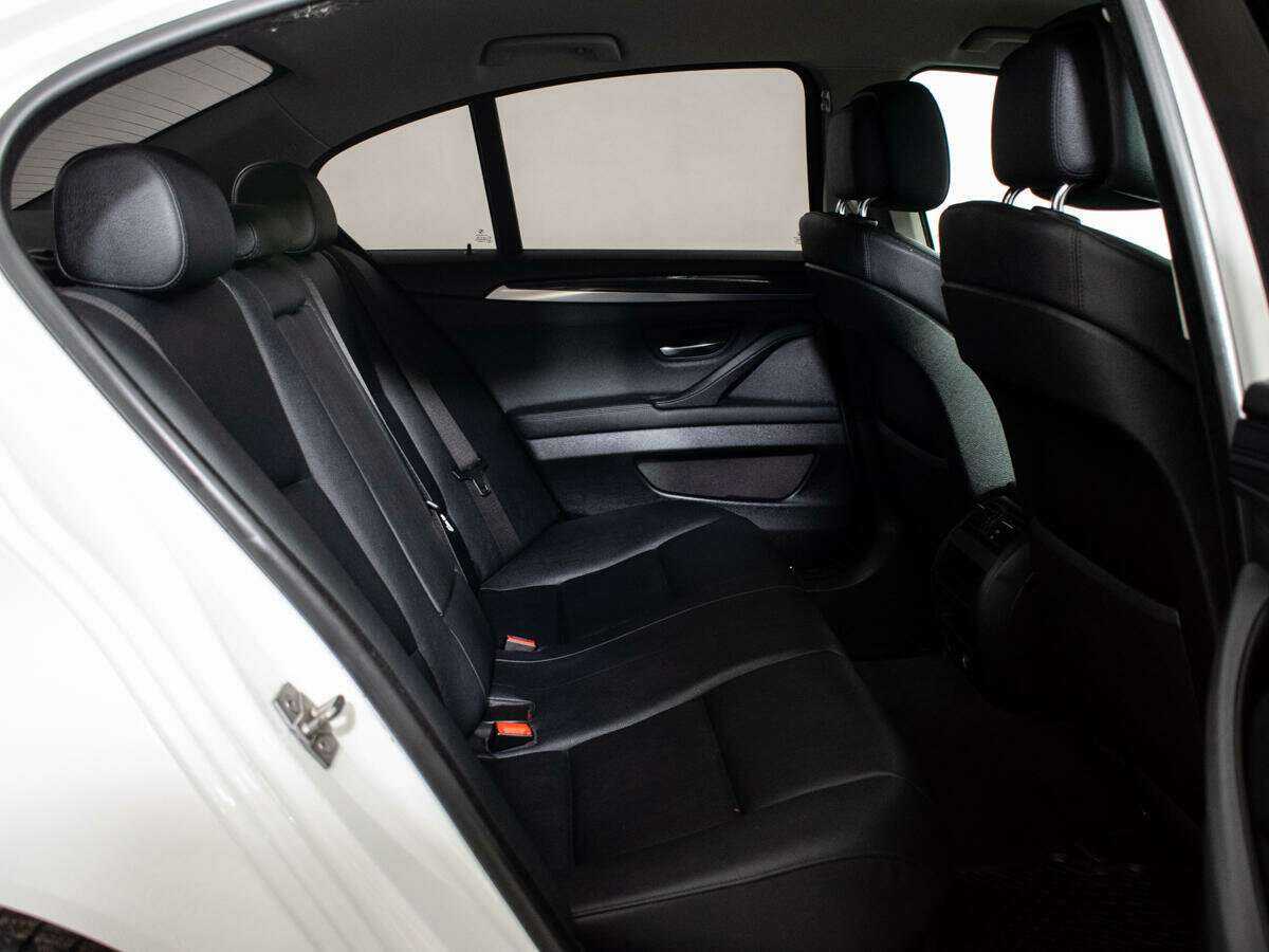 BMW 5 серии 2012 года с пробегом. Фото: #9