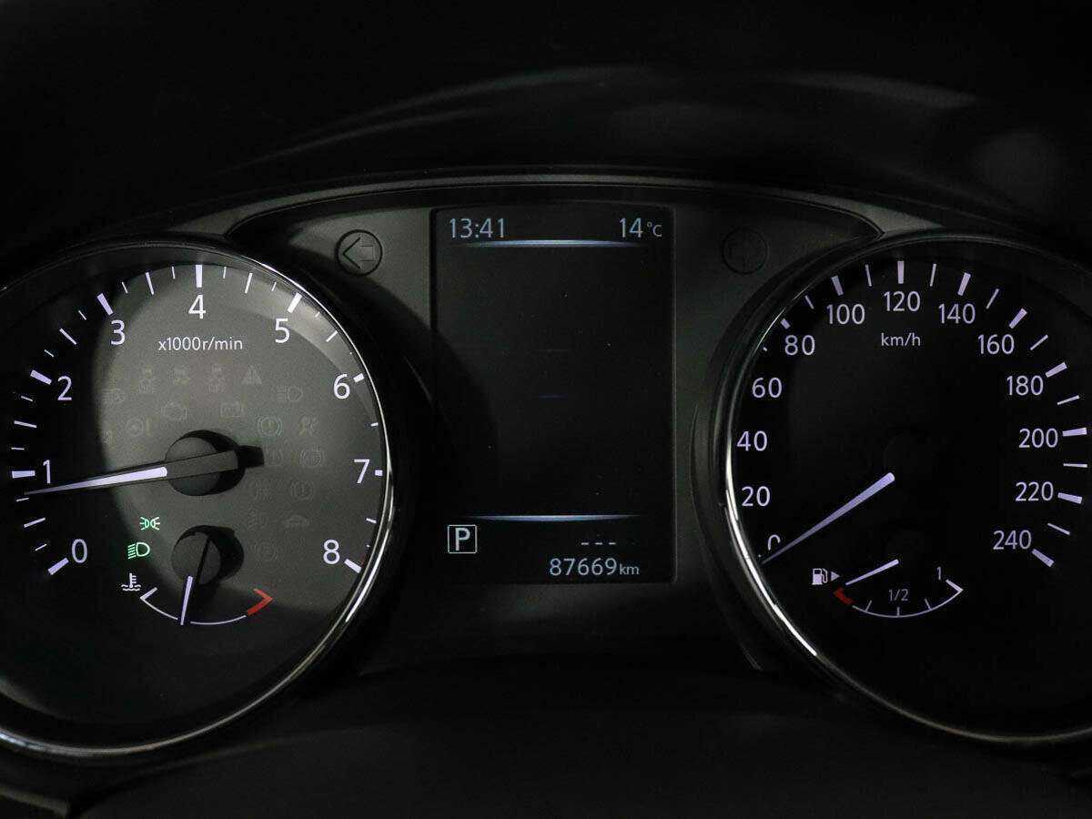 Б/У Митсубиши Оутлэндер 2018 года. Фото: #9