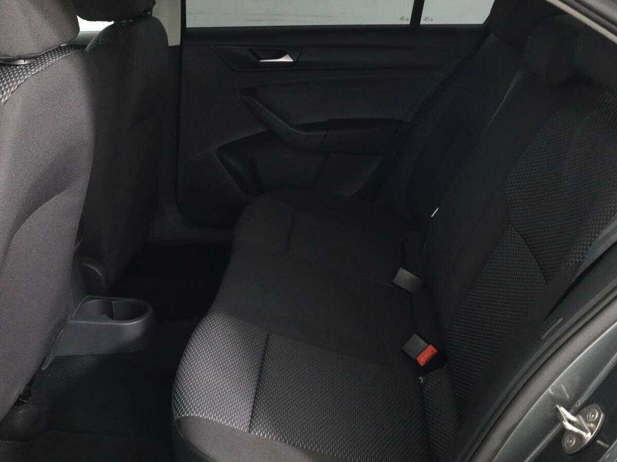 Б/У Фольксваген Поло 2020 года. Фото: #7