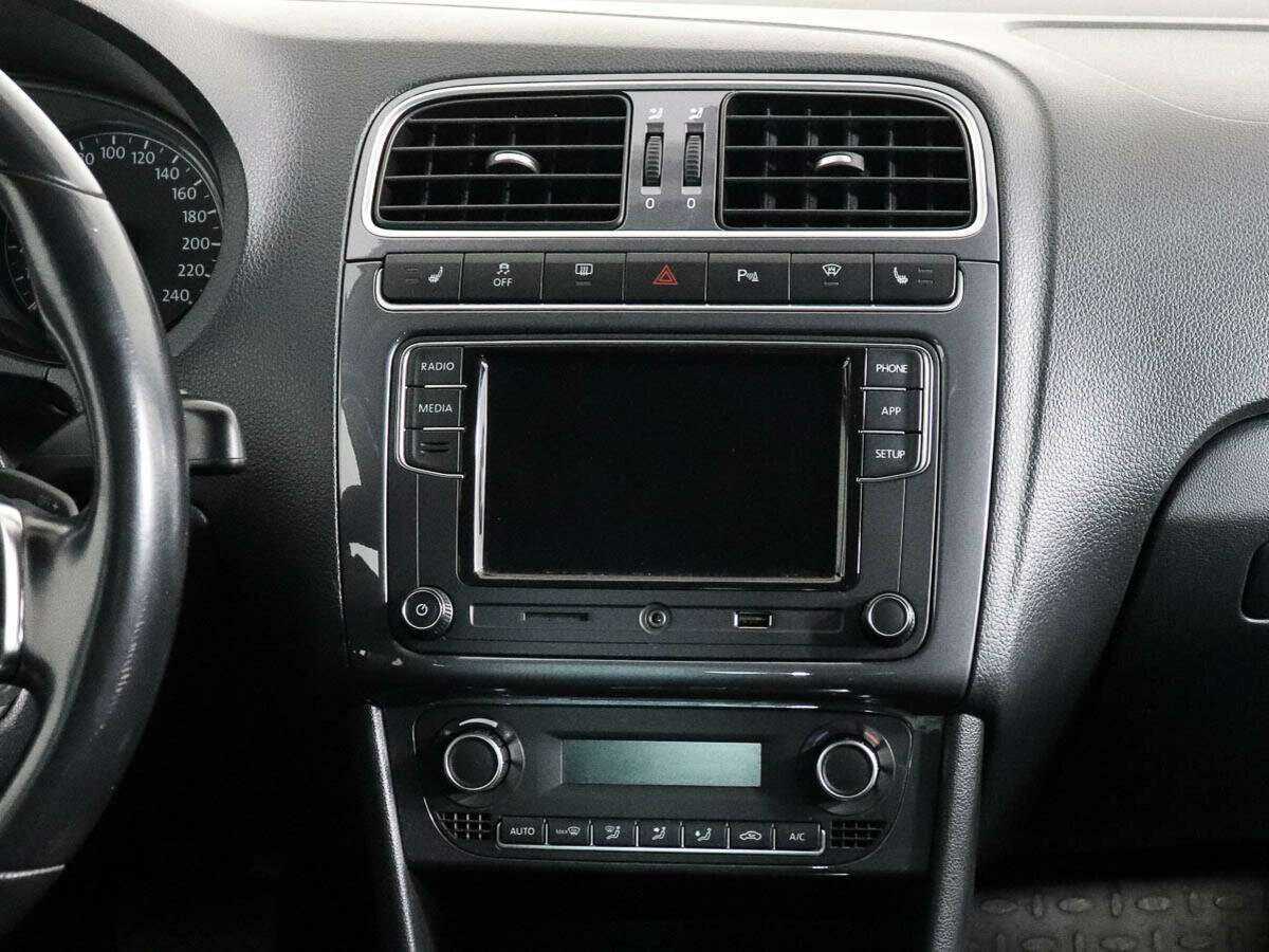 Б/У Фольксваген Поло 2019 года. Фото: #11