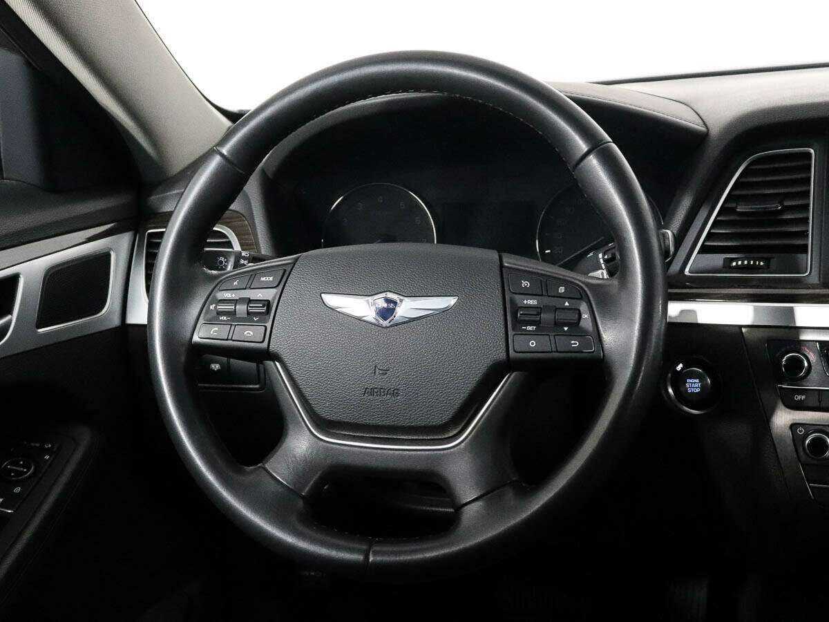 Hyundai Genesis 2015 года с пробегом. Фото: #11