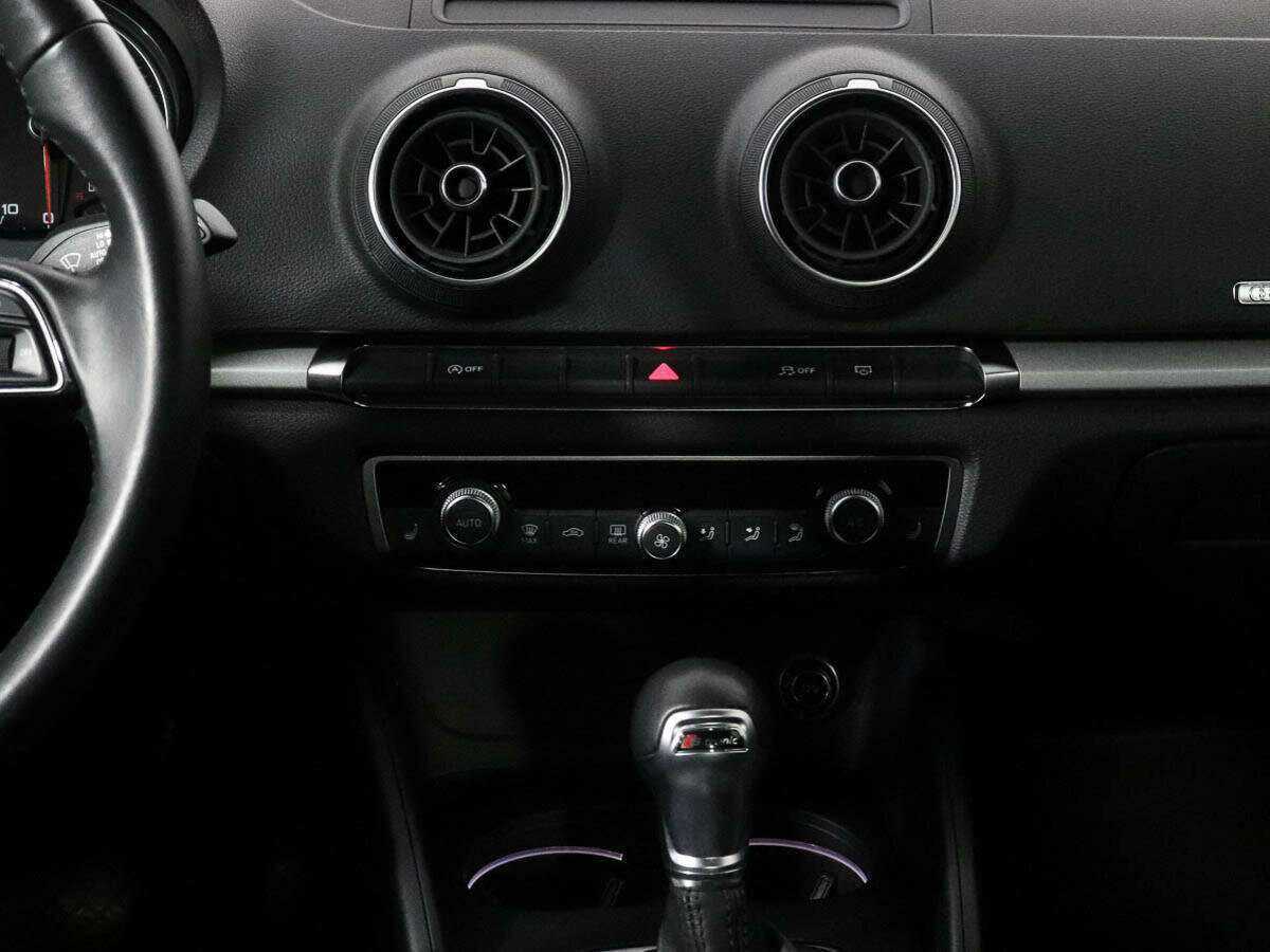 Audi A3 2019 года с пробегом. Фото: #10