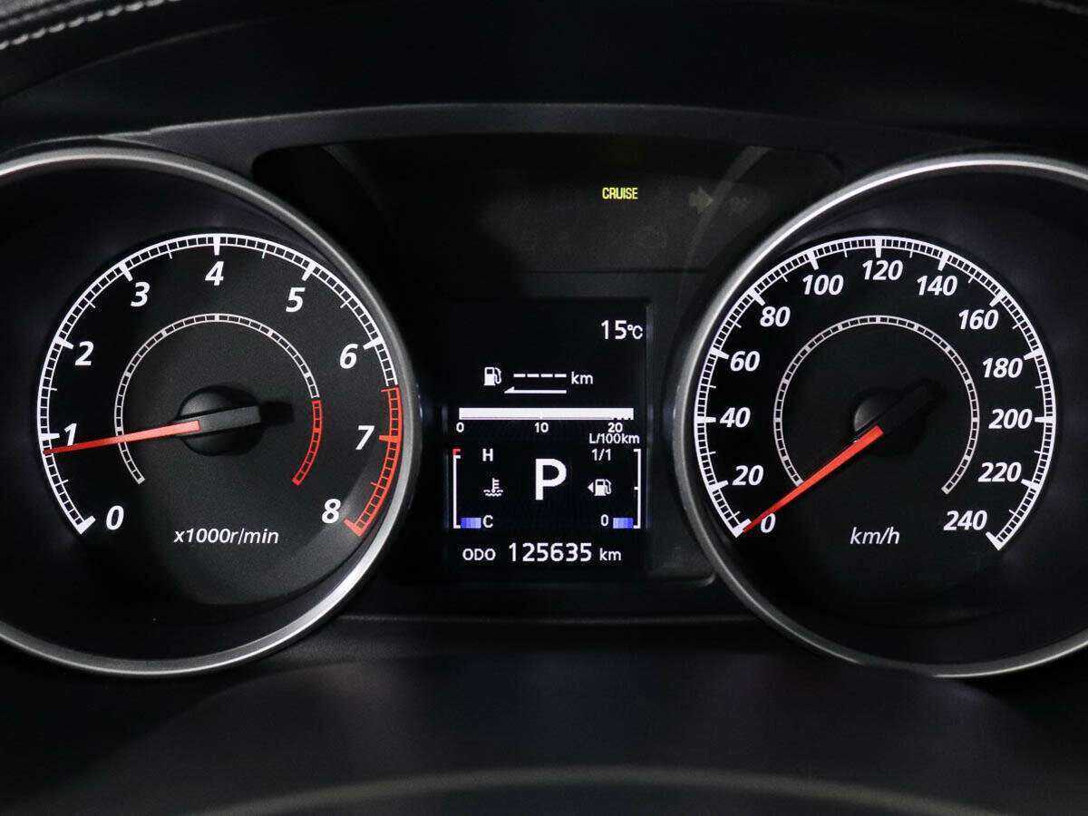 Б/У Митсубиши Оутлэндер 2012 года. Фото: #8