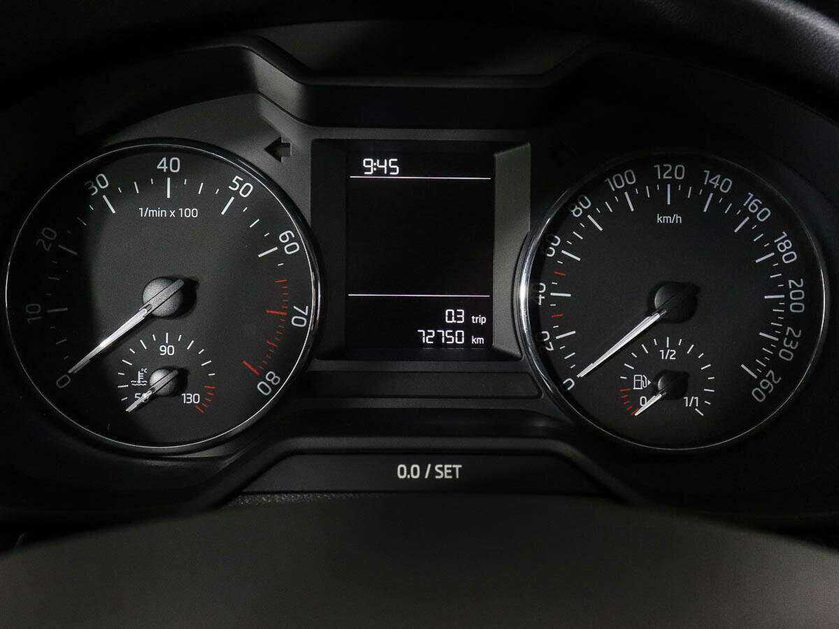 Б/У Шкода Октавия 2015 года. Фото: #8