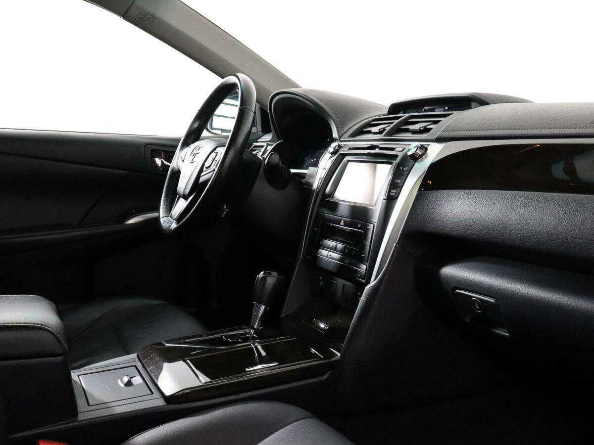 Б/У Тойота Камри 2015 года. Фото: #6