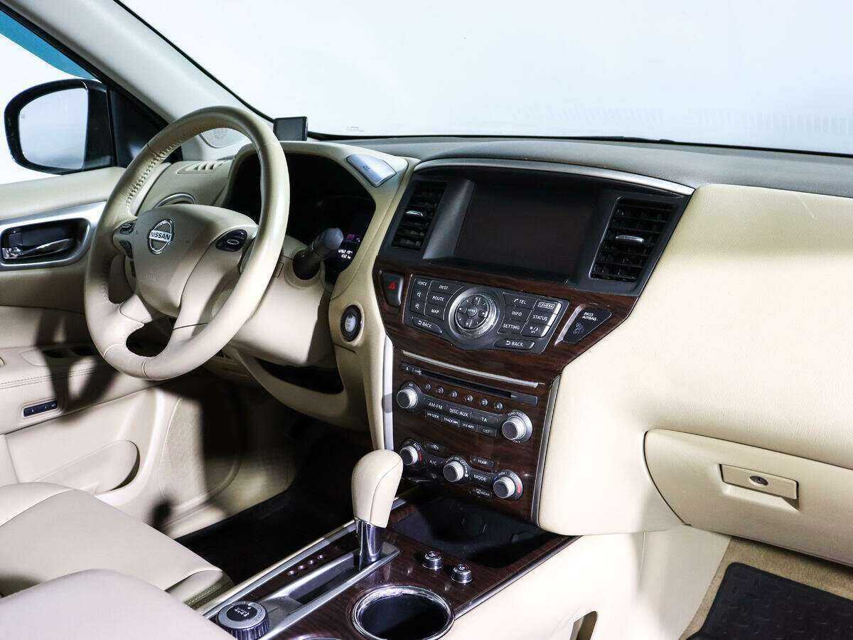 Б/У Ниссан Патфайндер 2014 года. Фото: #6