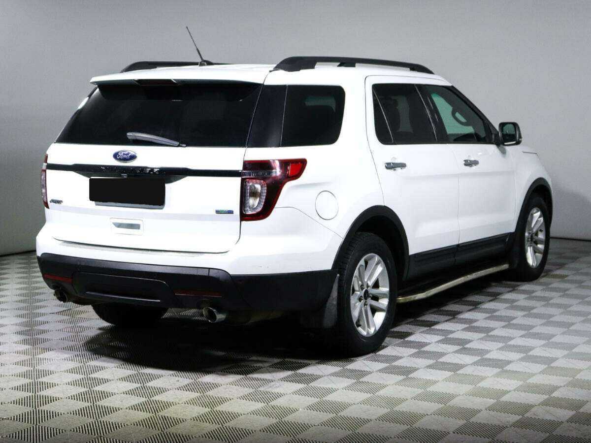 Ford Explorer 2014 года с пробегом. Фото: #4