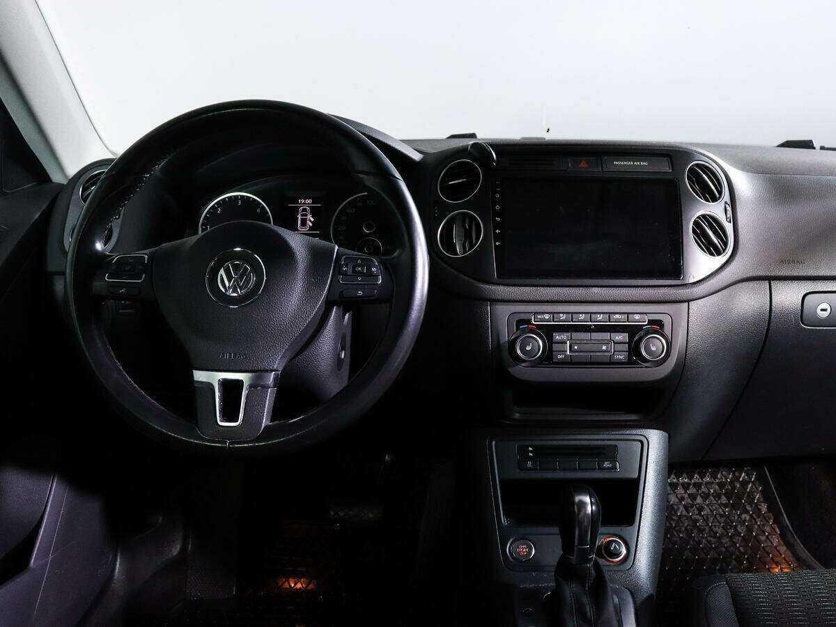 Б/У Фольксваген Тигуан 2012 года. Фото: #11