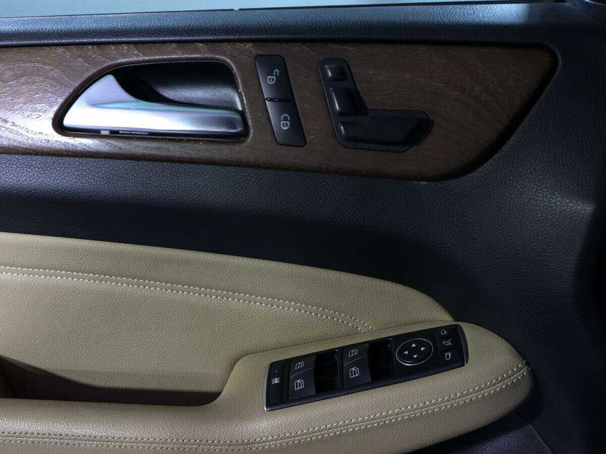 Mercedes-Benz M-Класс 2012 года с пробегом. Фото: #16