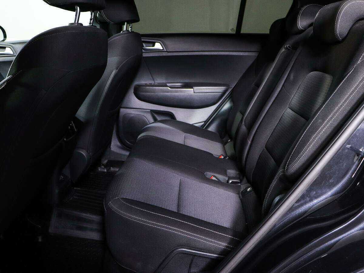 Б/У Киа Спортейдж 2018 года. Фото: #9