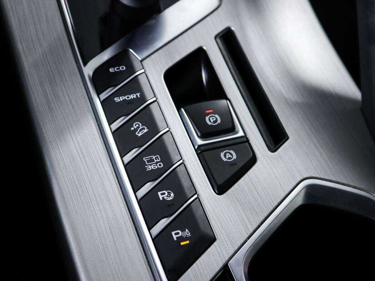 Б/У Джили Кулрэй 2021 года. Фото: #17