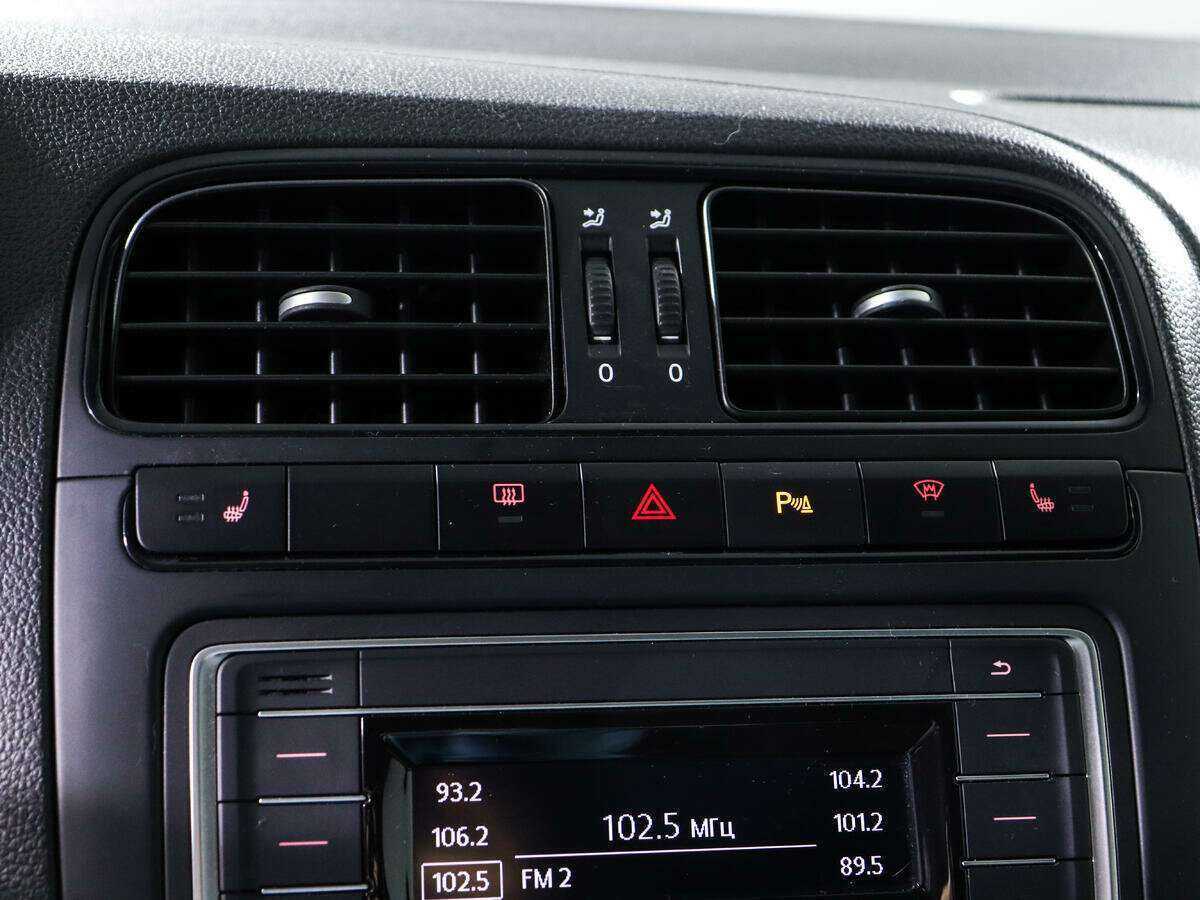 Б/У Фольксваген Поло 2016 года. Фото: #11