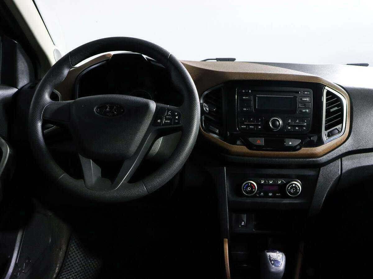 Lada (ВАЗ) XRAY 2017 года с пробегом. Фото: #11