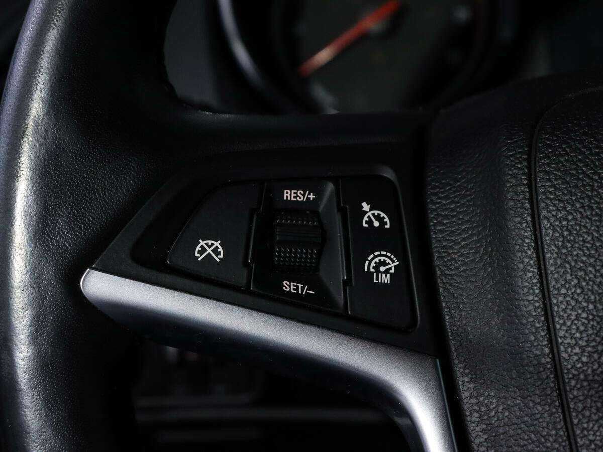 Б/У Опель Астра 2014 года. Фото: #16