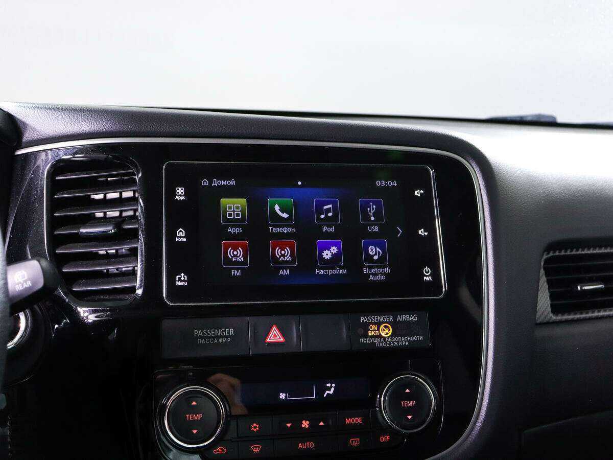 Б/У Митсубиши Оутлэндер 2018 года. Фото: #15