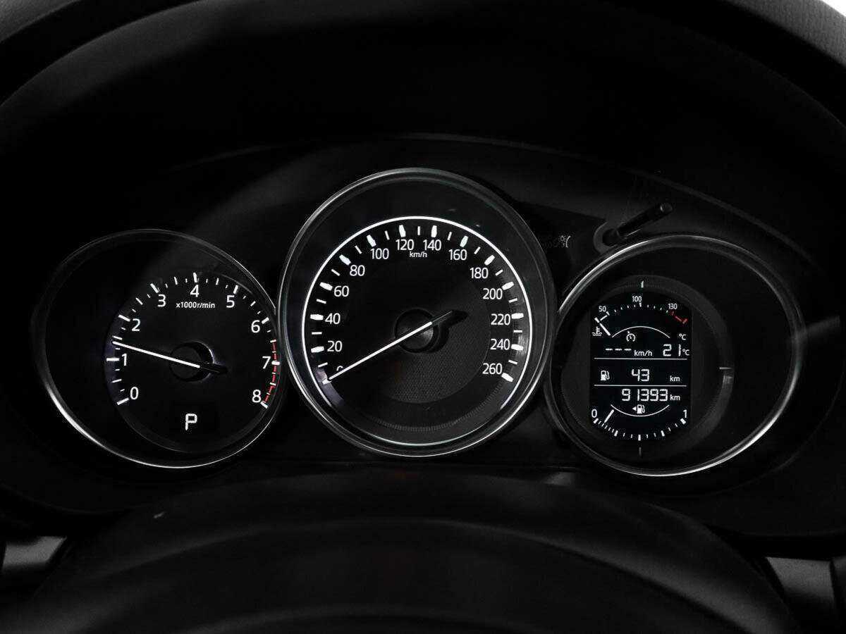 Б/У Мазда Ц-Икс-5 2017 года. Фото: #8