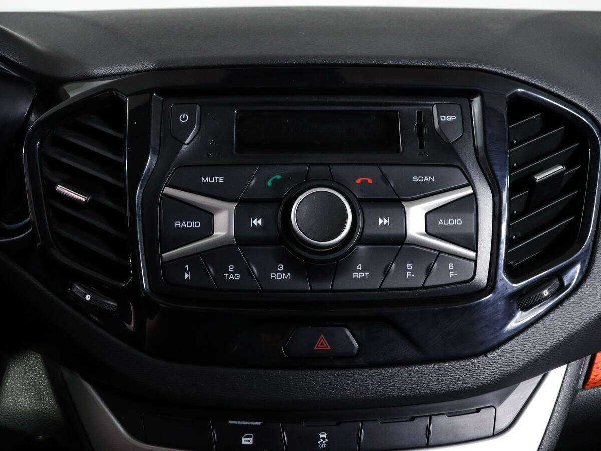 Lada (ВАЗ) Vesta 2019 года с пробегом. Фото: #18