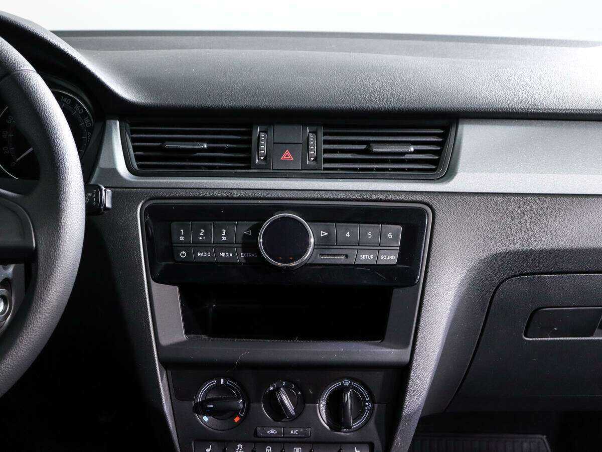 Б/У Шкода Рапид 2018 года. Фото: #11