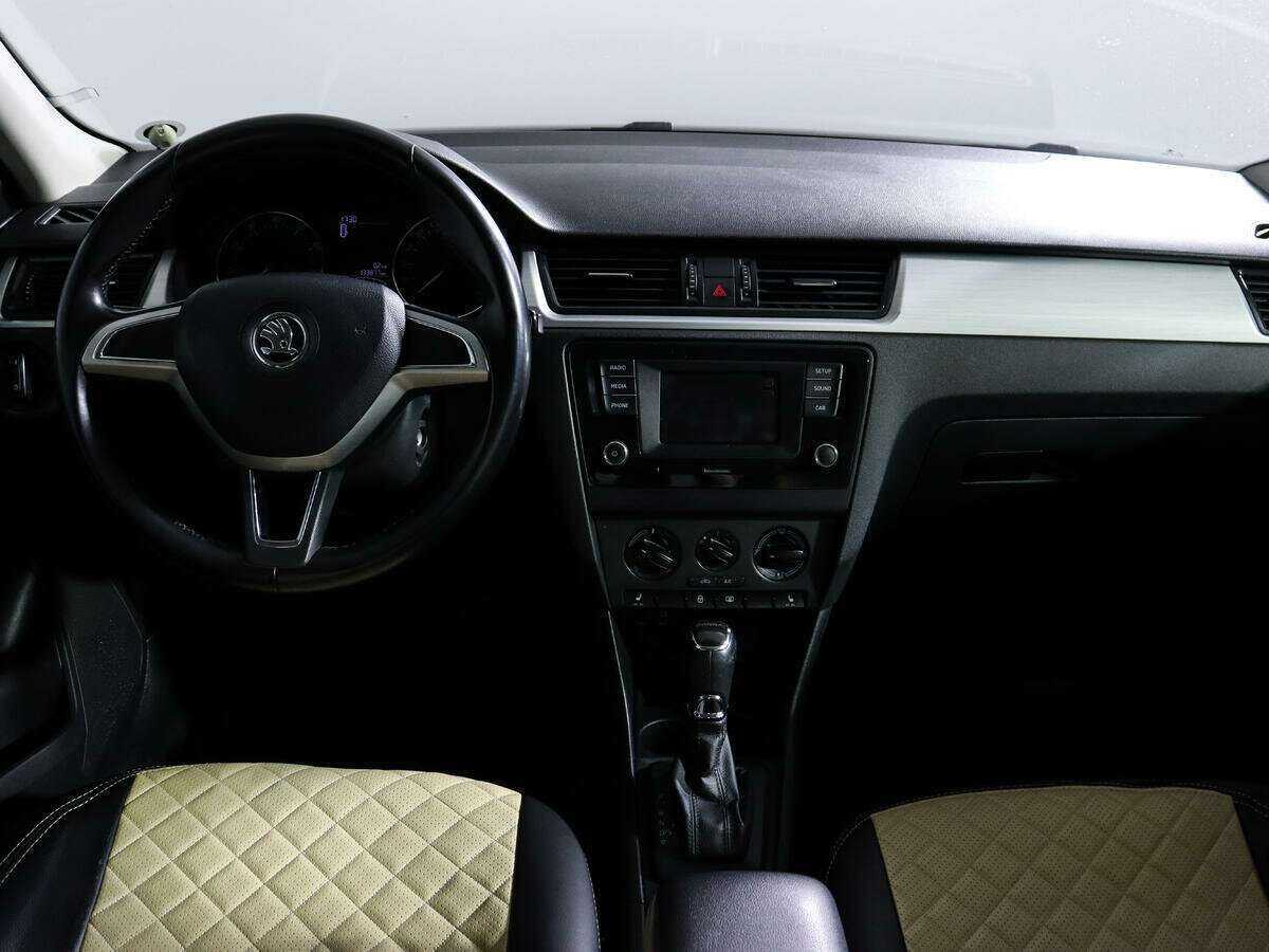 Б/У Шкода Рапид 2016 года. Фото: #8