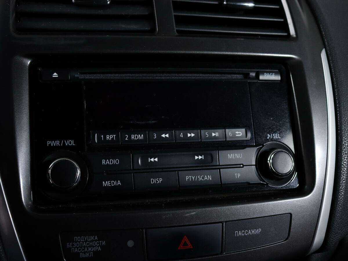 Б/У Митсубиши АС-Икс 2012 года. Фото: #17