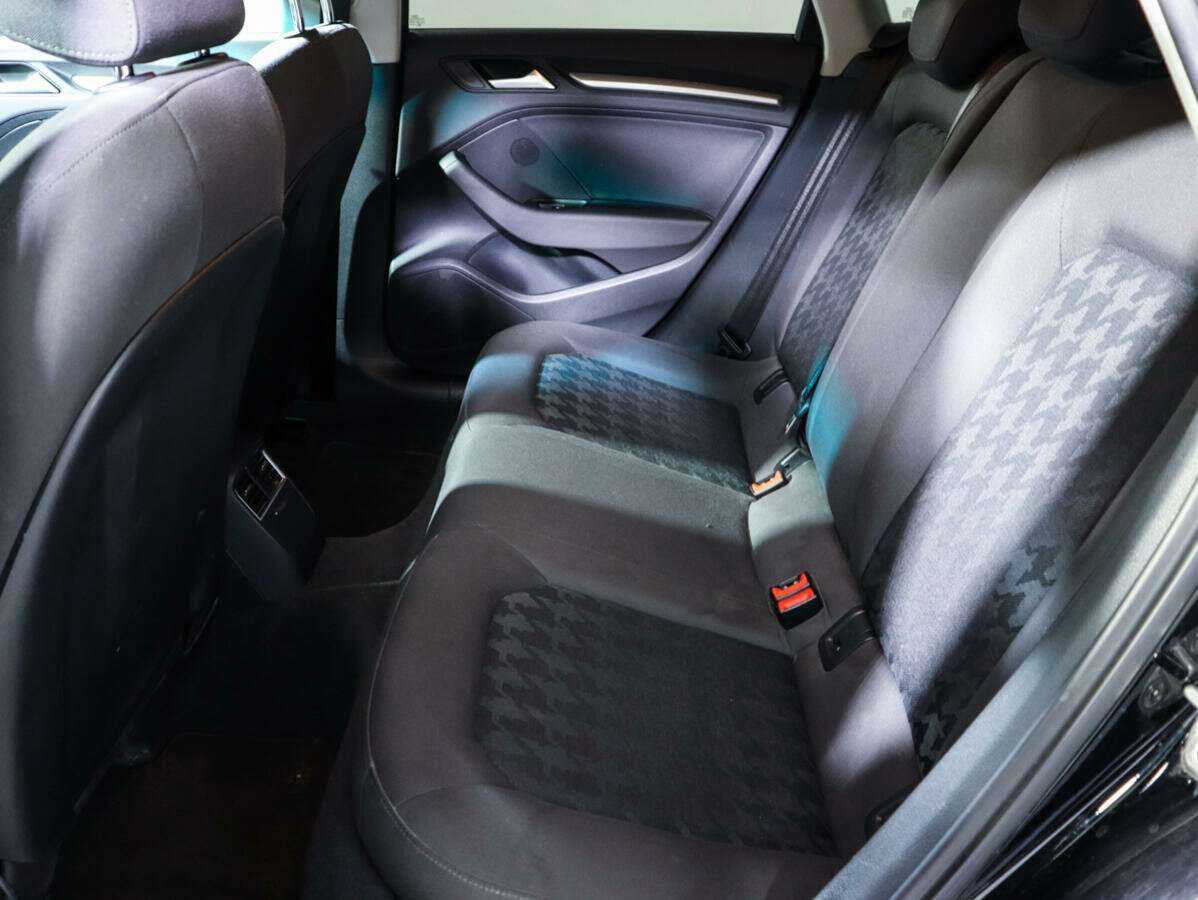 Audi A3 2015 года с пробегом. Фото: #7