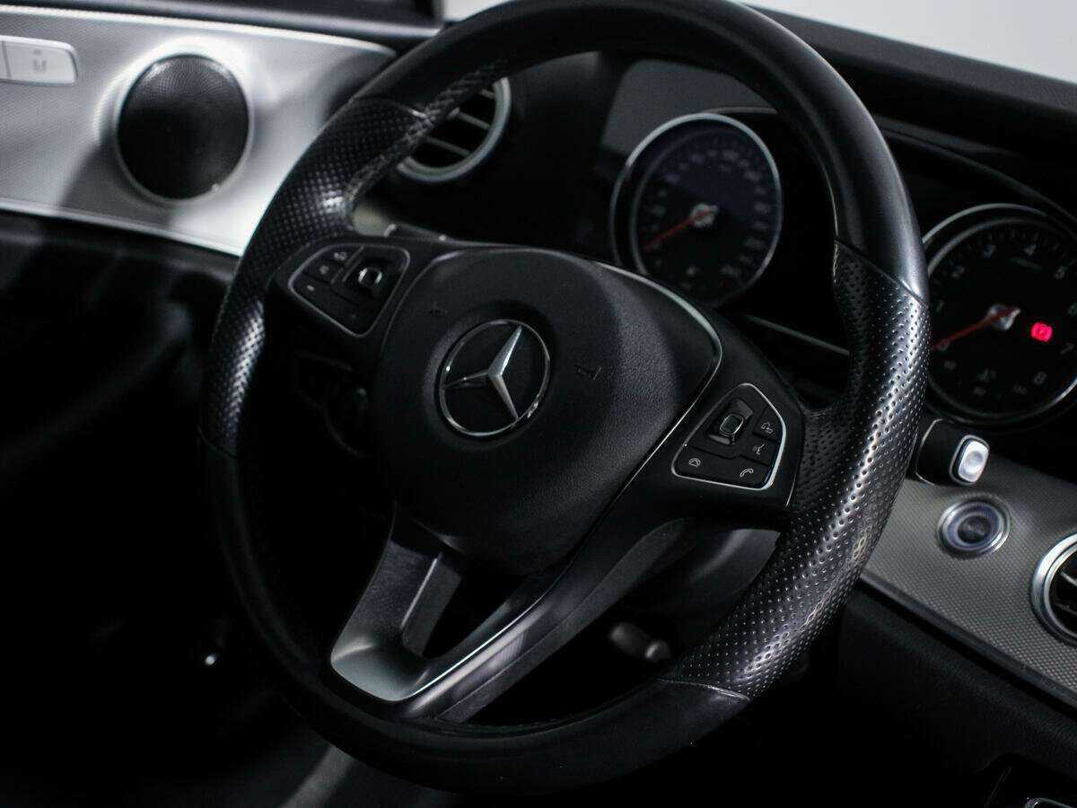 Mercedes-Benz E-Класс 2016 года с пробегом. Фото: #21