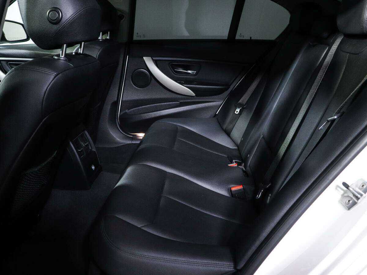 BMW 3 серии 2016 года с пробегом. Фото: #6