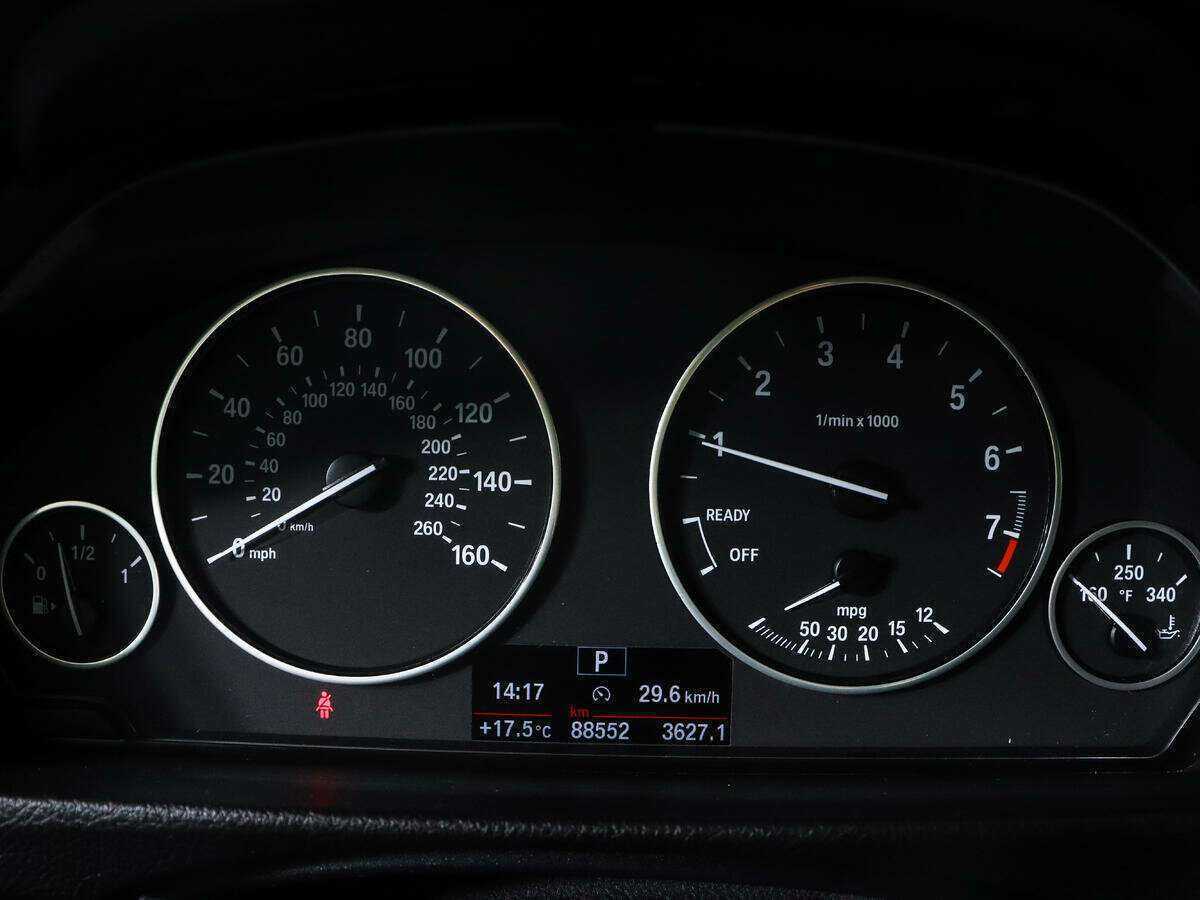 BMW 3 серии 2016 года с пробегом. Фото: #7