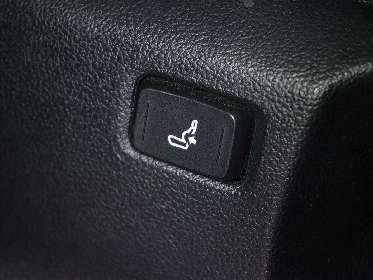 Toyota C-HR 2019 года с пробегом. Фото: #12