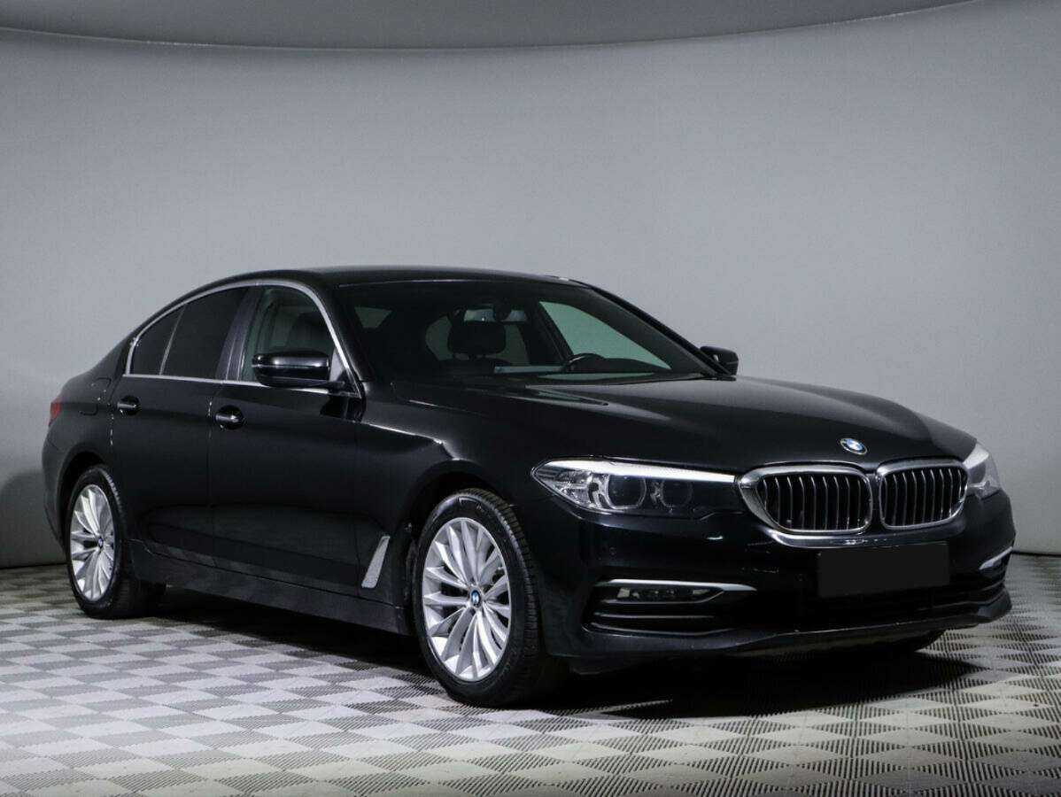 BMW 5 серии 2017 года с пробегом. Фото: #2