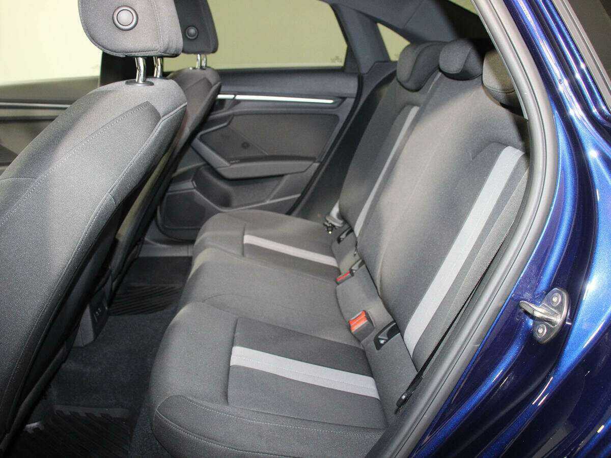 Audi A3 2021 года с пробегом. Фото: #9