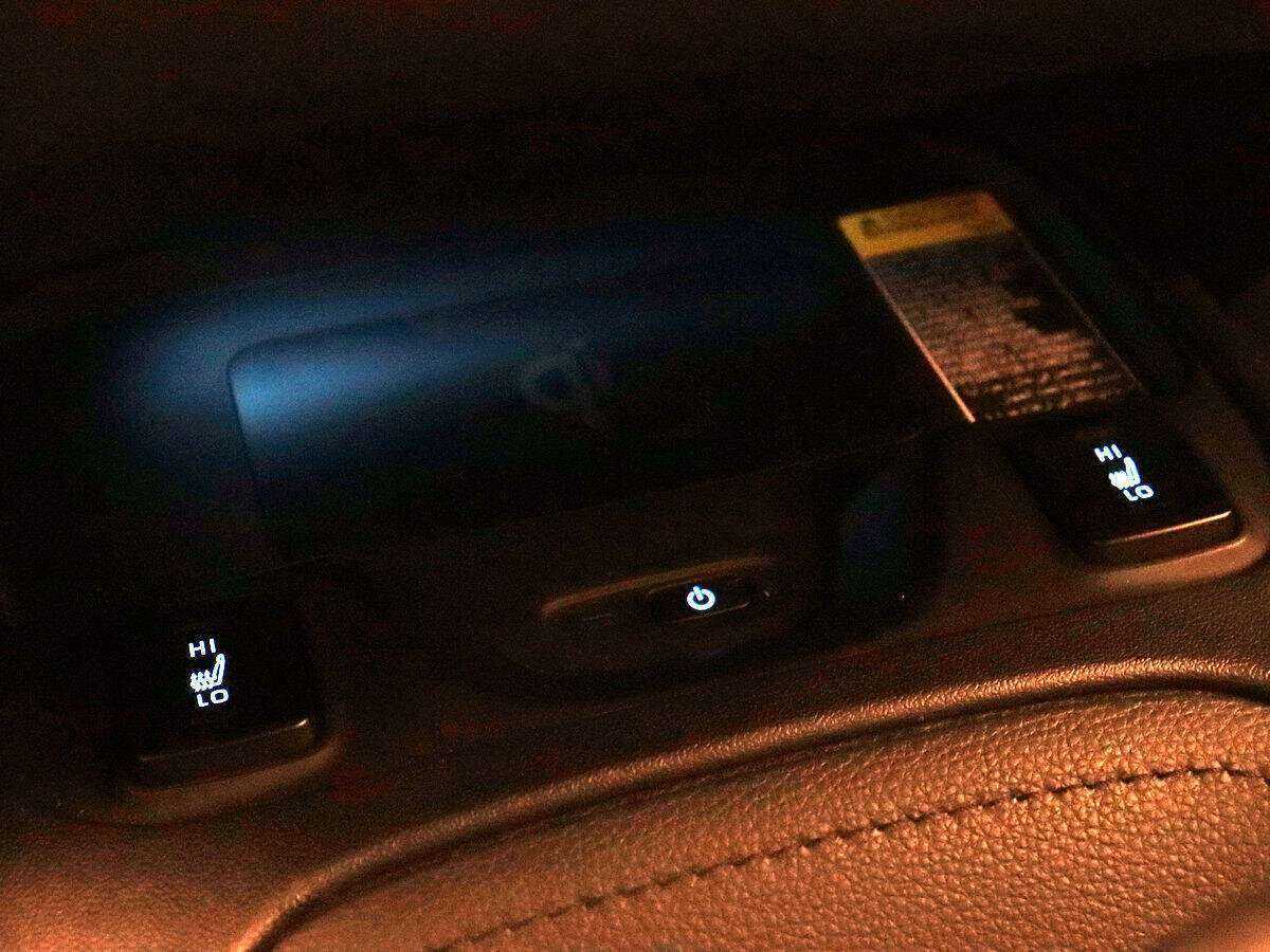 Toyota Corolla 2019 года с пробегом. Фото: #14