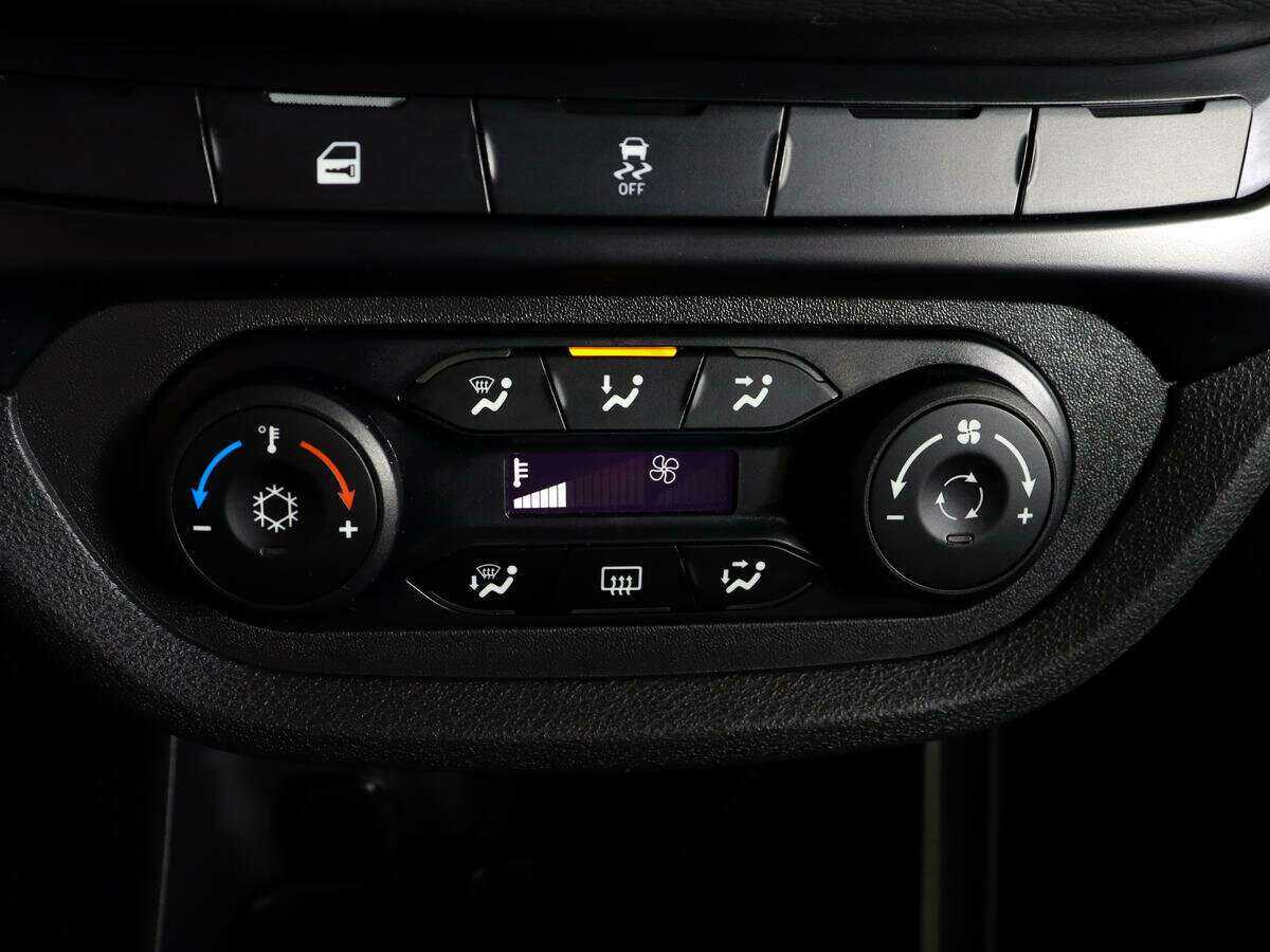 Lada (ВАЗ) Vesta 2021 года с пробегом. Фото: #15