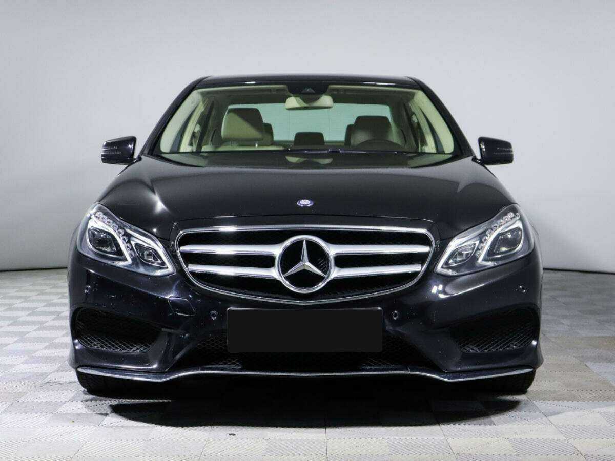 Mercedes-Benz E-Класс 2015 года с пробегом. Фото: #1