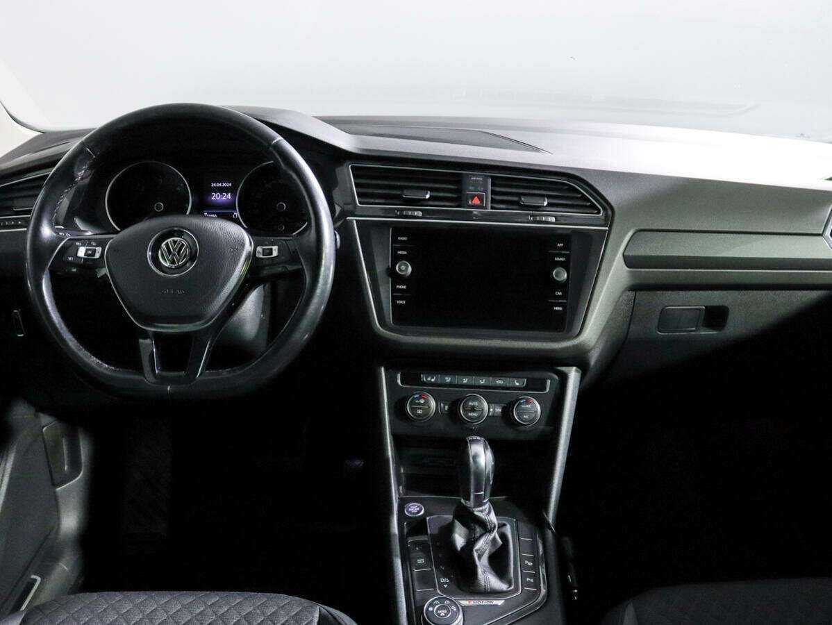 Б/У Фольксваген Тигуан 2018 года. Фото: #9