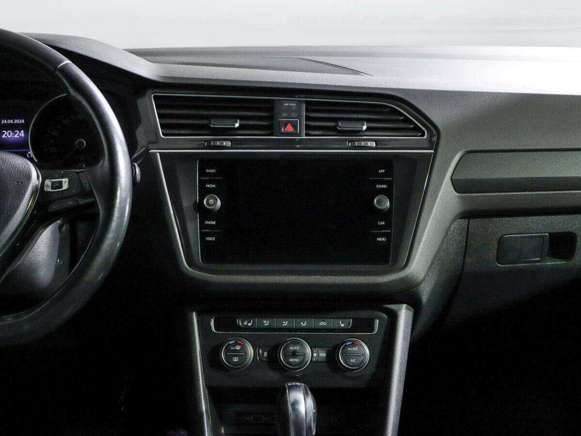 Б/У Фольксваген Тигуан 2018 года. Фото: #10