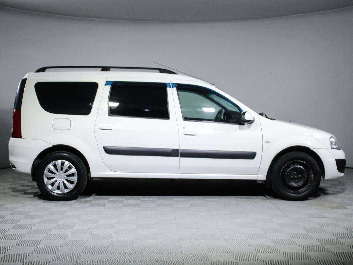 Lada (ВАЗ) Largus 2017 года с пробегом. Фото: #3