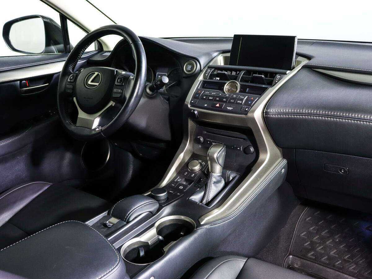Lexus NX 2017 года с пробегом. Фото: #6