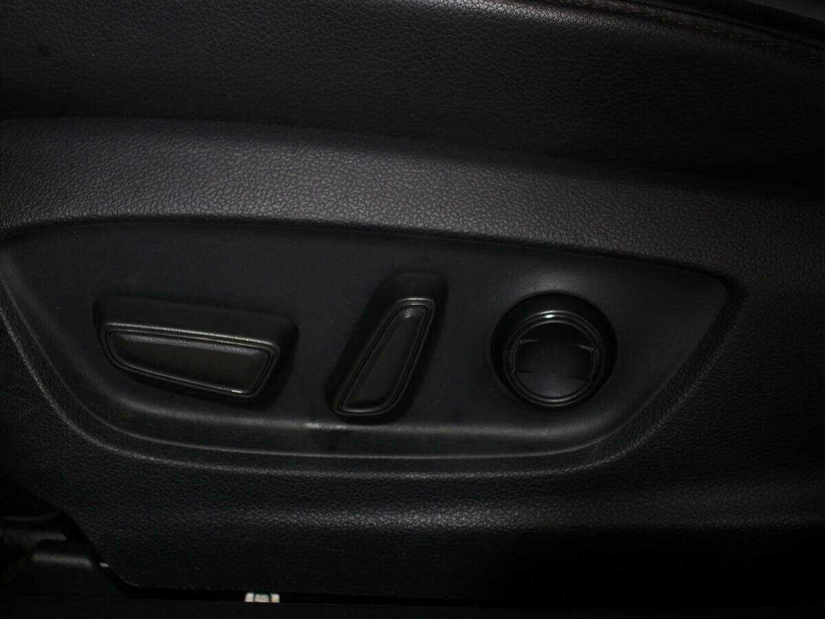 Toyota Camry 2018 года с пробегом. Фото: #13