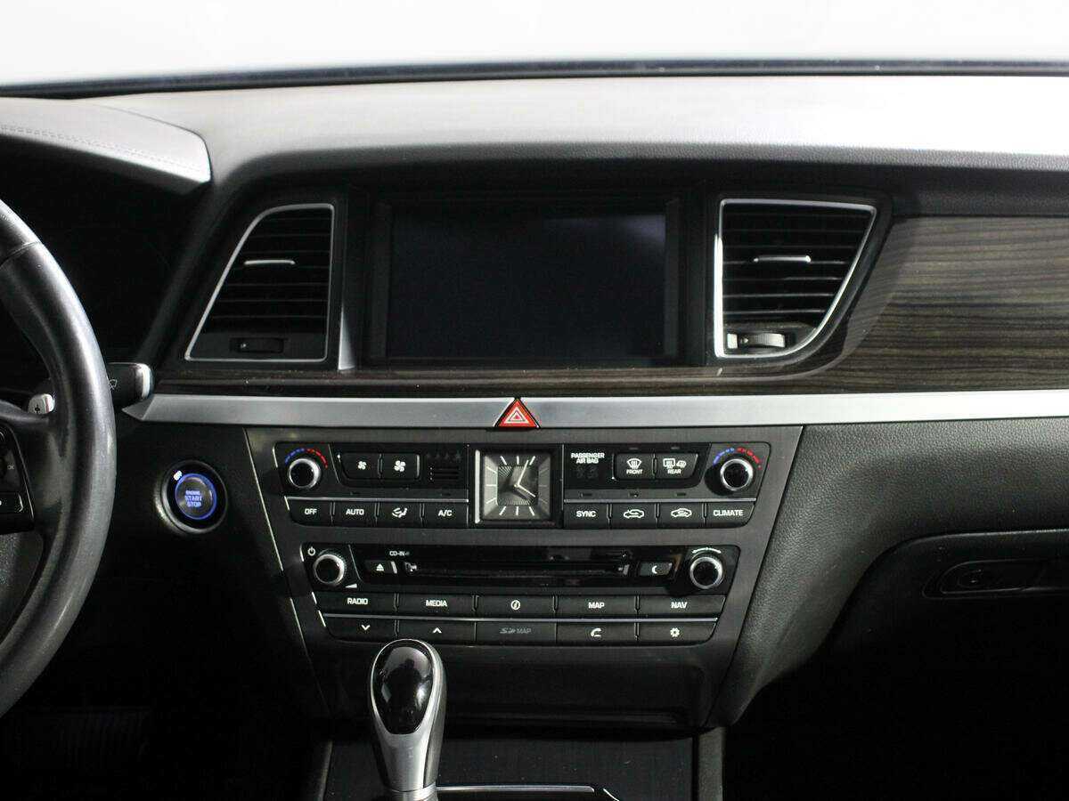 Hyundai Genesis 2014 года с пробегом. Фото: #10
