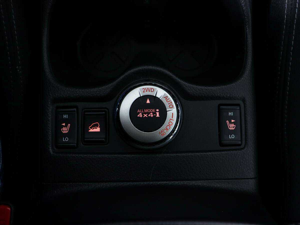 Б/У Ниссан Икс-Трейл 2015 года. Фото: #22