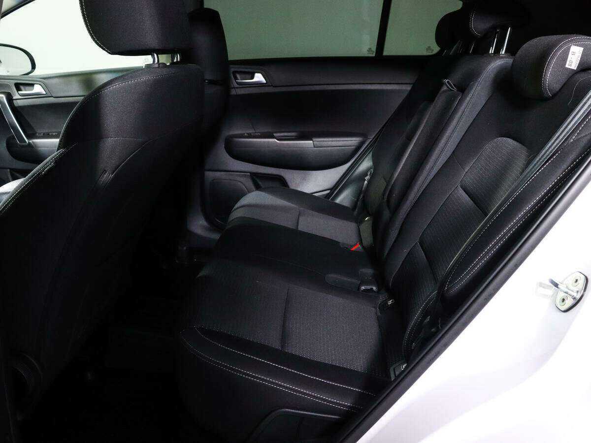 Б/У Киа Спортейдж 2020 года. Фото: #9