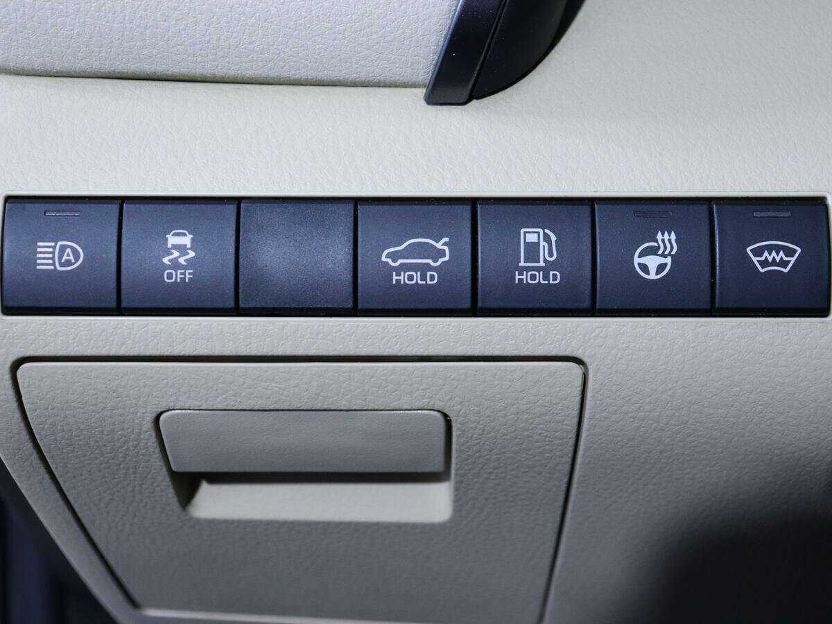 Toyota Camry 2020 года с пробегом. Фото: #15