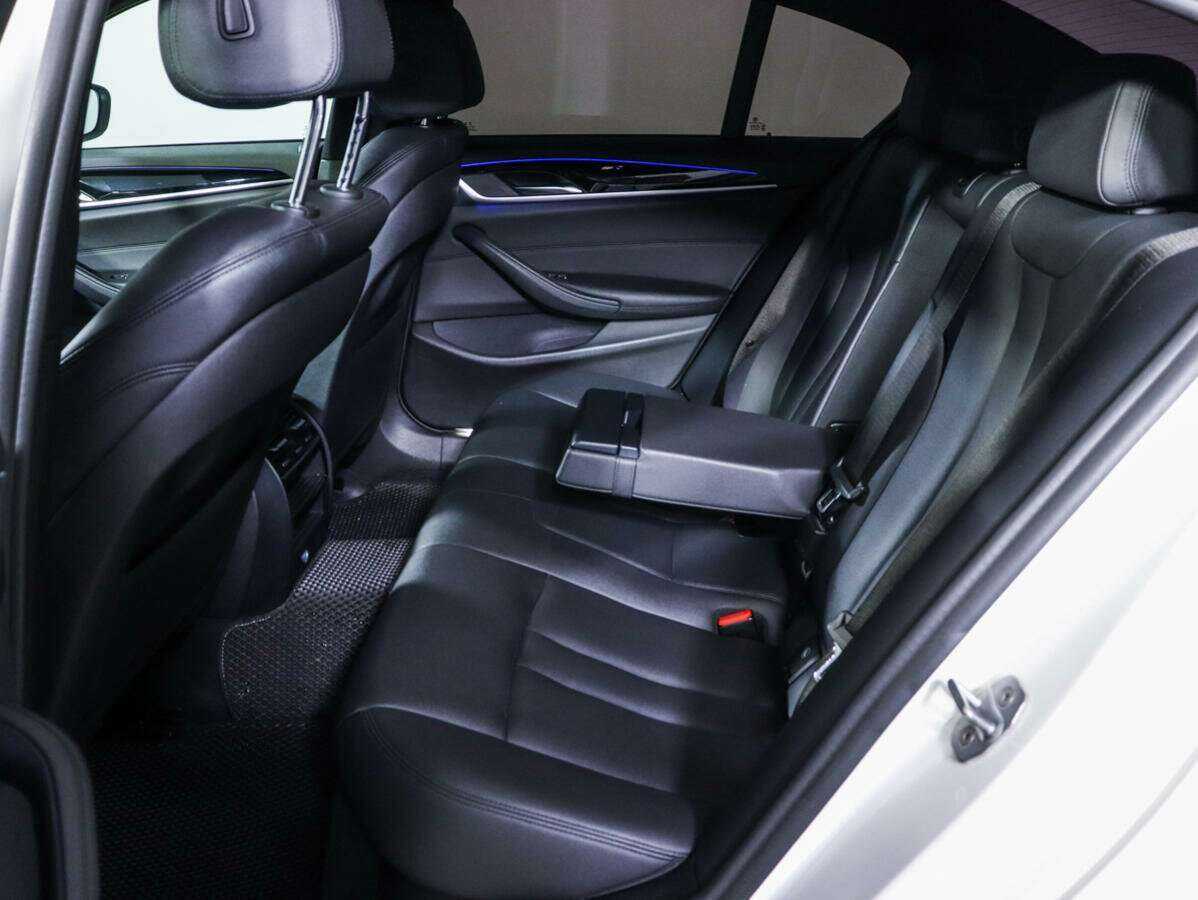BMW 5 серии 2018 года с пробегом. Фото: #7