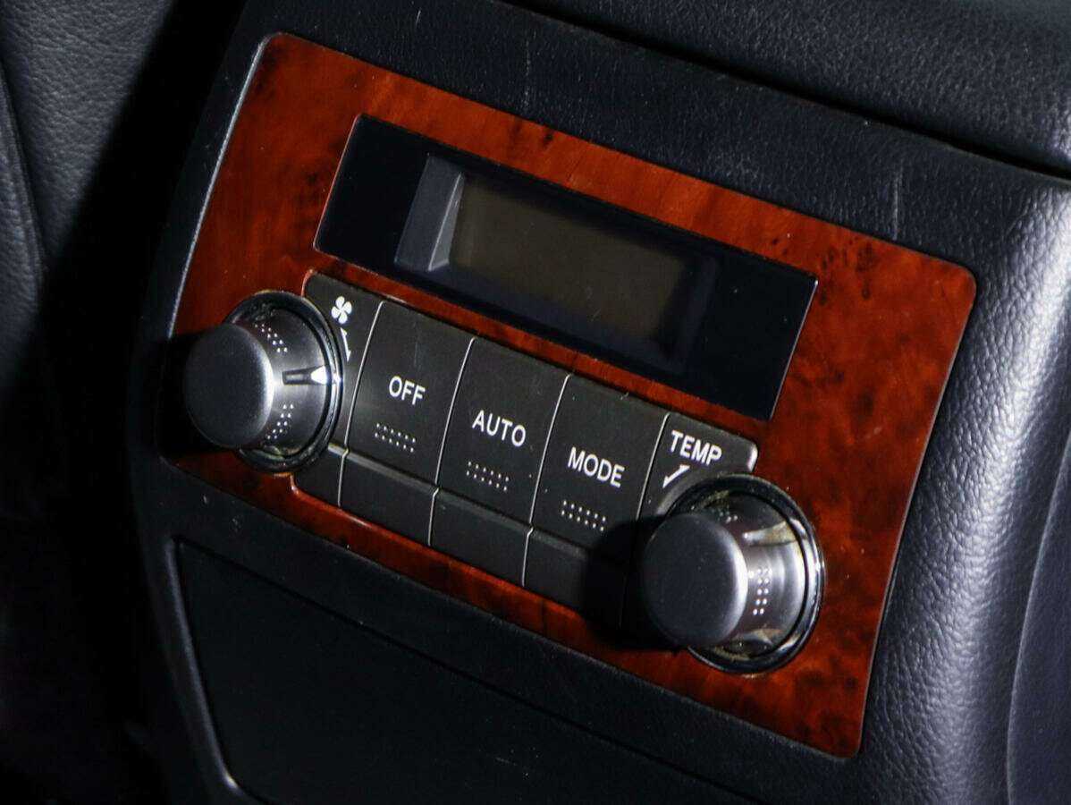 Б/У Тойота Хайлэндер 2012 года. Фото: #20