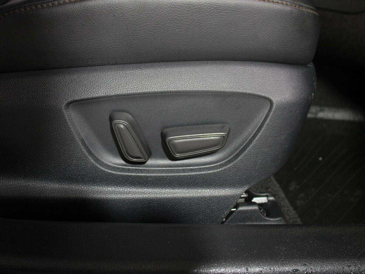 Toyota Camry 2020 года с пробегом. Фото: #15