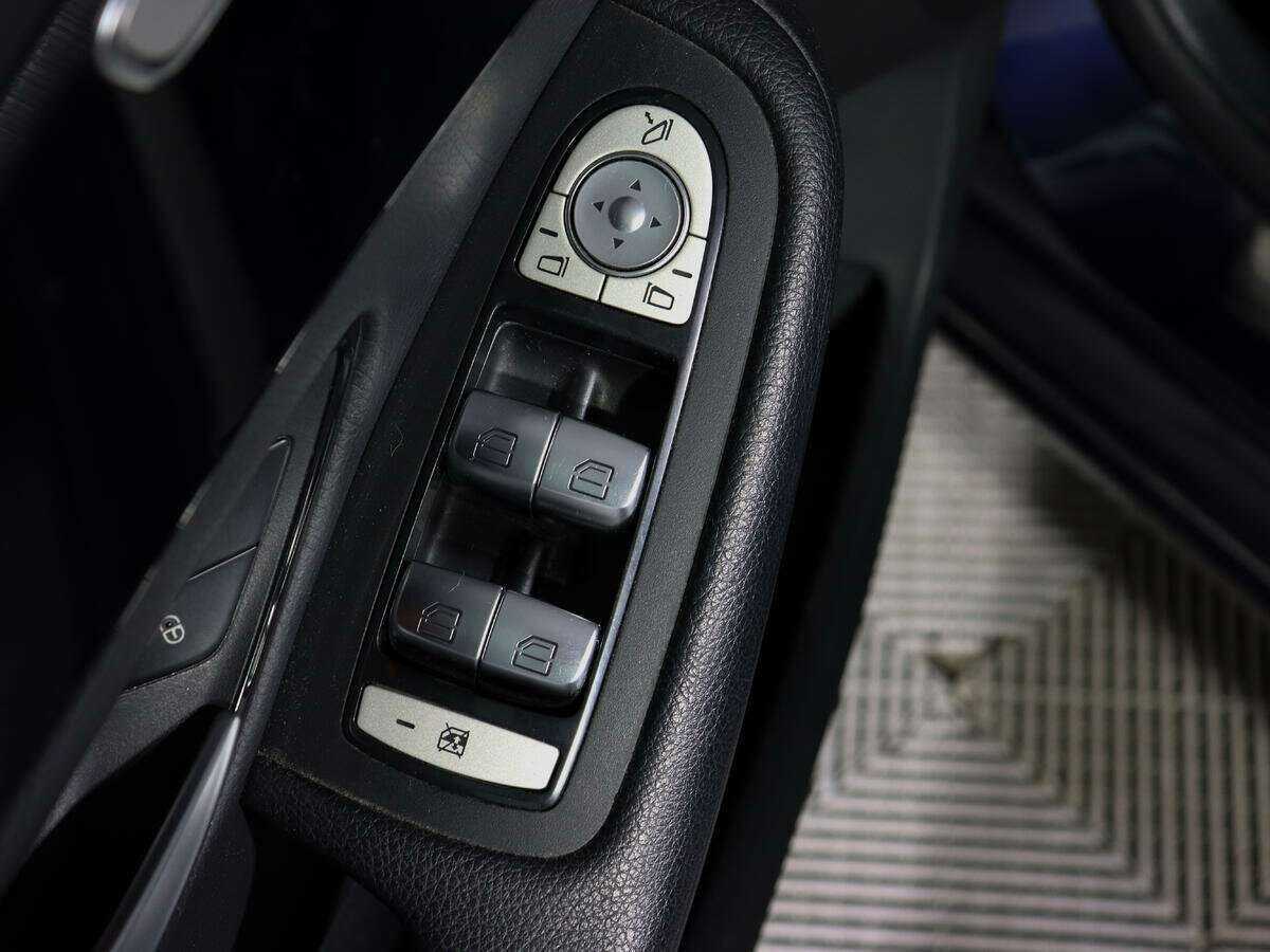 Mercedes-Benz C-Класс 2018 года с пробегом. Фото: #12