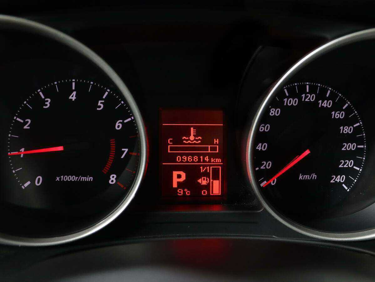 Б/У Митсубиши АС-Икс 2013 года. Фото: #8