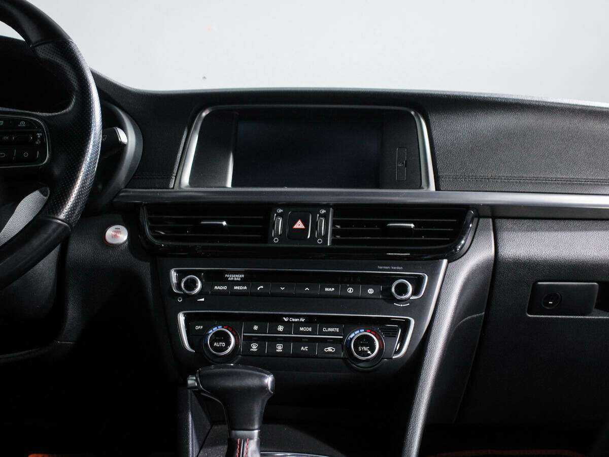 Б/У Киа Оптима 2016 года. Фото: #8